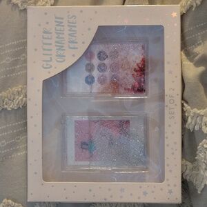NWT Glitter ornament frames set of 2